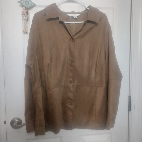 August Max Woman faux suede button up 1970s top - Picture 15 of 15